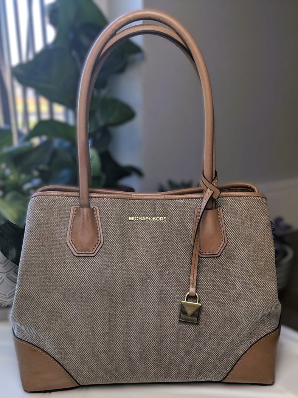 MICHAEL KORS Mercer Gallery Medium Canvas Satchel - Picture 4 of 13